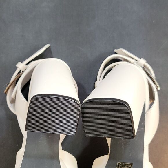 BRAND NEW DKNY BRIELLA LEATHER PLATFORM ANKLE WRAP PUMPS - Picture 15 of 16